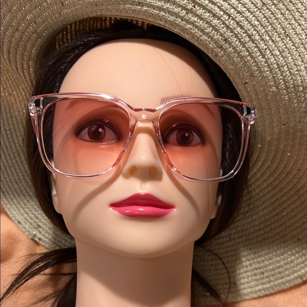 Chic Pink Sunglasses
